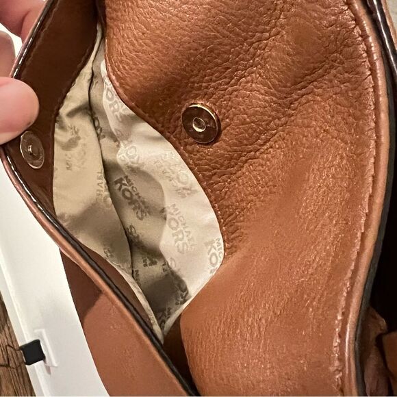 Michael Kors Hamilton Crossbody Bag Pebbled Butterscotch Leather Gold hardware - Picture 4 of 8